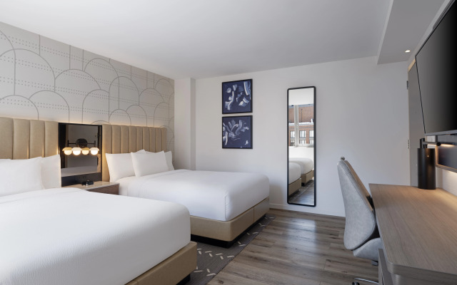 Courtyard by Marriott New York Manhattan/SoHo
