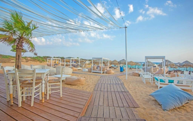 Dome Beach Marina Hotel & Resort