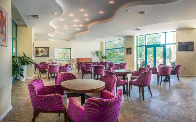 Marina Grand Beach Hotel - All inclusive