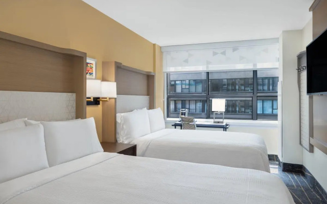 Holiday Inn Toronto Downtown Centre by IHG
