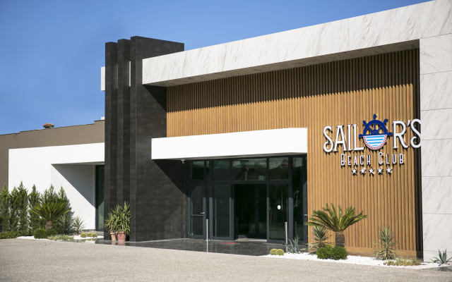 Sailor's Beach Club - All Inclusive