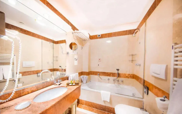 Colombina Hotel