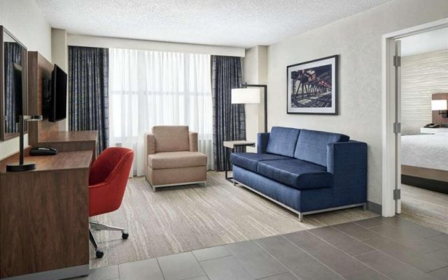 Hampton Inn & Suites Chicago Downtown