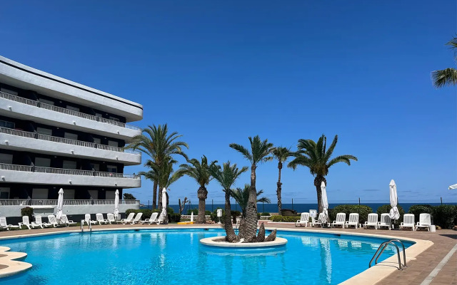 Apartamentos Palmera Beach