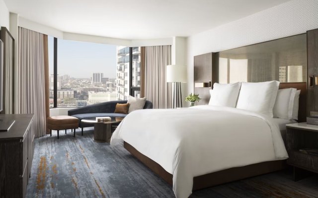 Four Seasons Houston Hotel