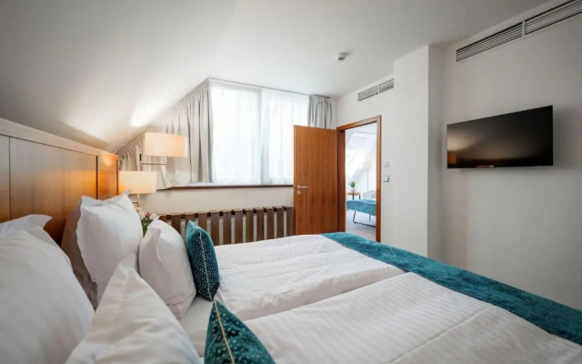 Hotel Silenzio