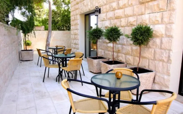 Jabal Amman Hotel