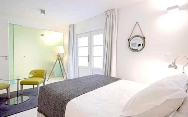 Alma Moura Residences