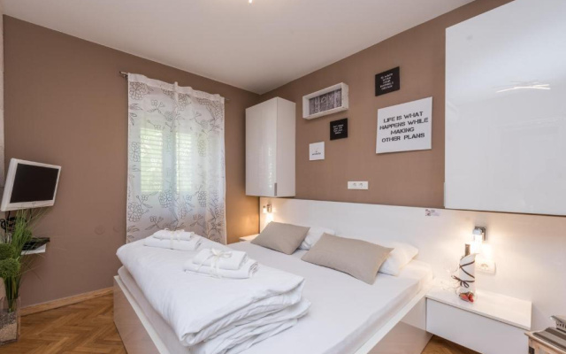 Apartments Donat