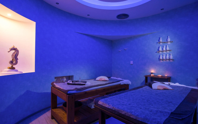 Pegasos Deluxe Beach Hotel