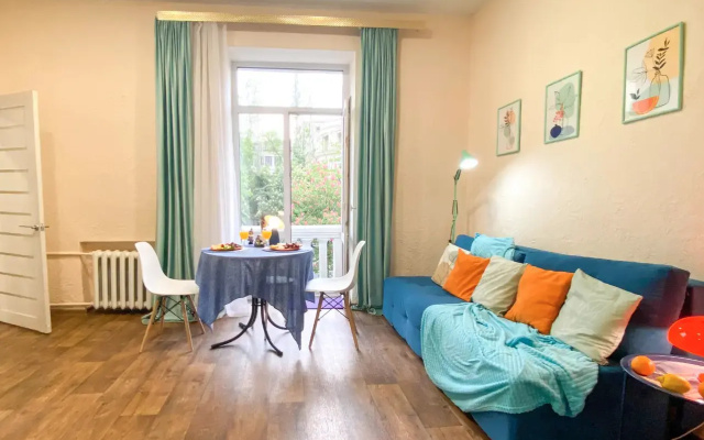 Apartamenty Scast'e zit' v centre Sevastopola na ul. Bol'saa Morskaa, d.41
