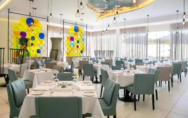 Vangelis Hotel & Suites