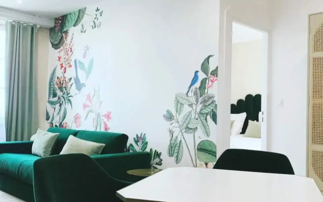 Castel de Tres Girard