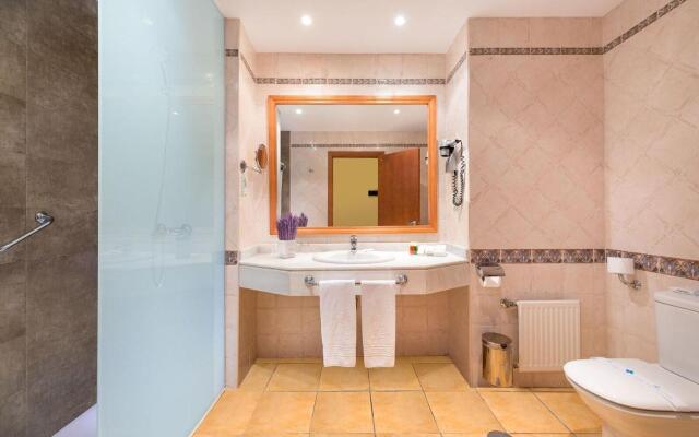 IPV Palace & Spa Hotel 