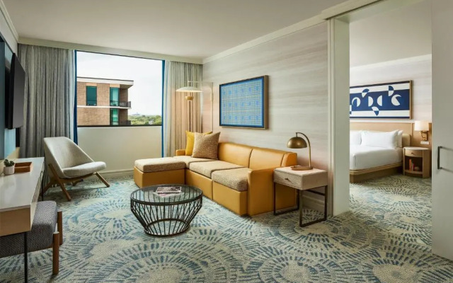 The Highland Dallas, Curio Collection by Hilton