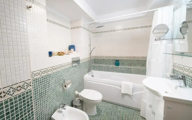 Phoenicia Comfort Hotel