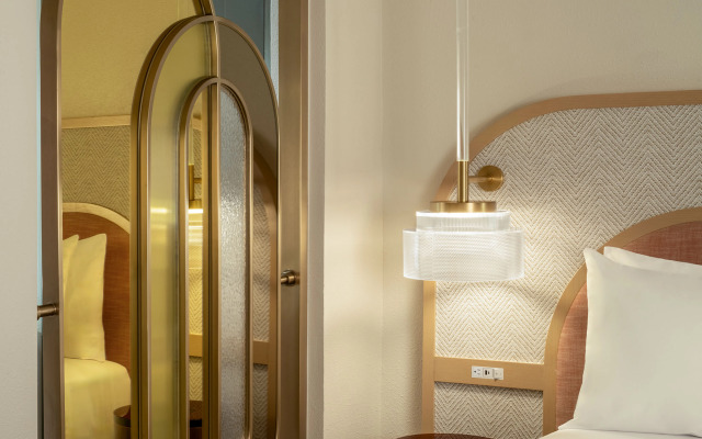 The Luce, St. Pete Beach, a Tribute Portfolio Hotel