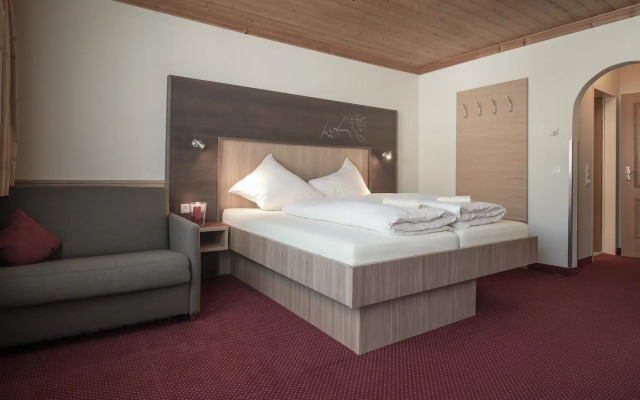 Harmls Aparthotel