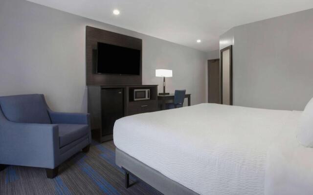 Days Inn by Wyndham Barrie