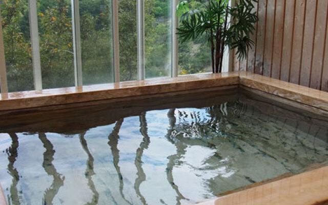 Enoura Terrace