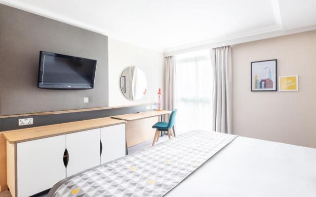 Holiday Inn Leicester by IHG