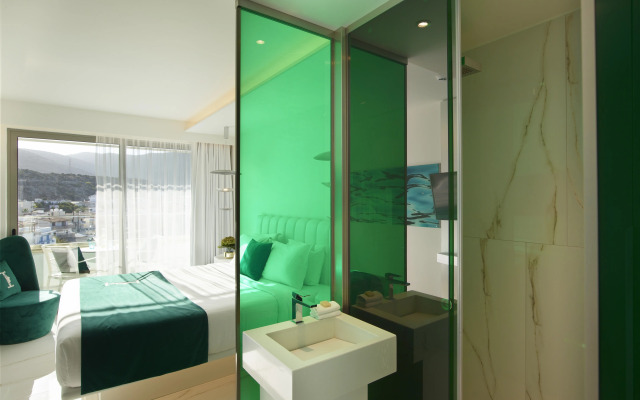 I Resort Beach hotel & Spa