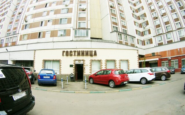 Bratislavskaya Hotel