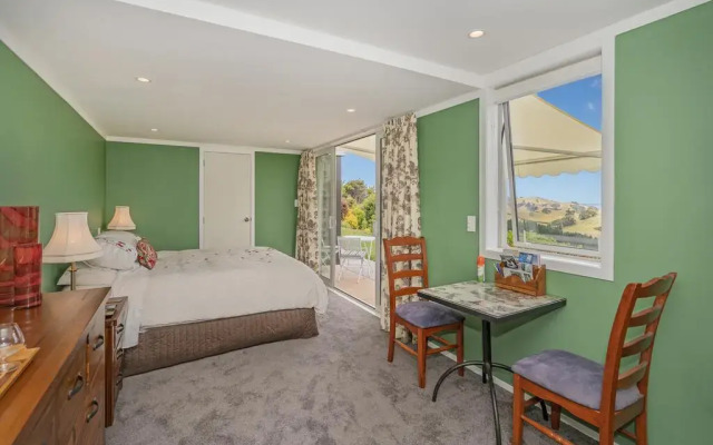 Bayview Valley Lodge