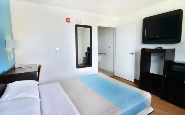 Motel 6 Galveston, TX