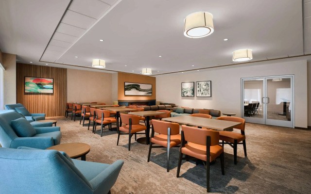 Hilton Garden Inn LAX Los Angeles Airport Hotel