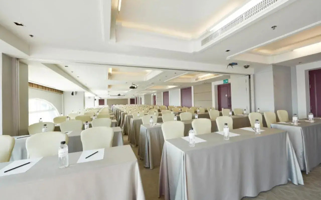 The Quarter Hualamphong Hotel by UHG
