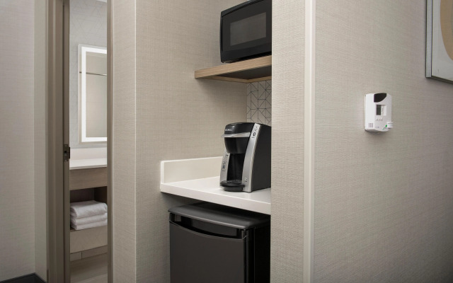 Holiday Inn Express & Suites Knoxville-Clinton by IHG