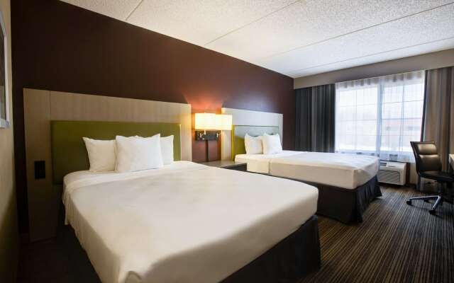 Comfort Inn & Suites St. Paul Northeast