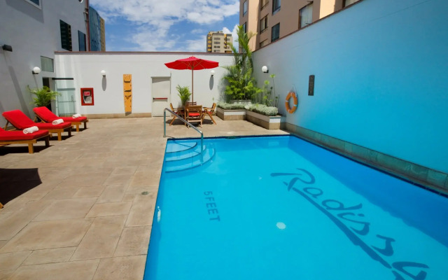 Radisson Hotel San Isidro