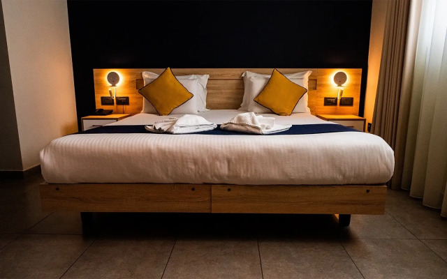 Antoniel Suites