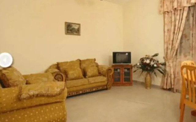 Palmland Hotel Suites