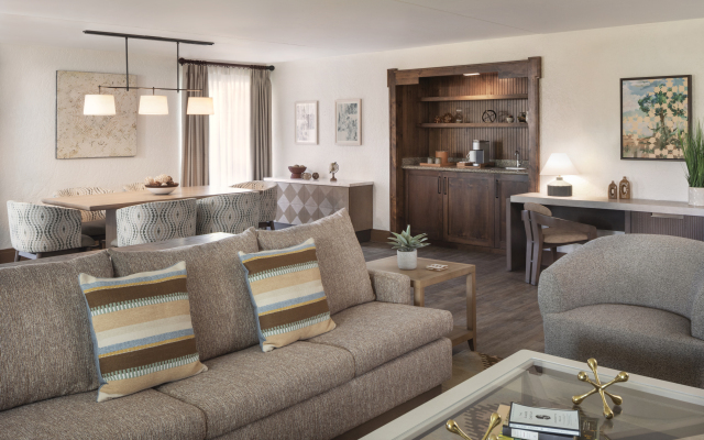 The Scottsdale Resort and Spa, Curio Collection by Hilton
