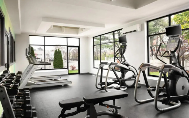 Holiday Inn Boston - Dedham Hotel & Conference Center by IHG