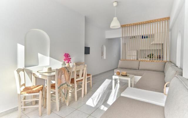 Cleopatra Seaside Homes Paros