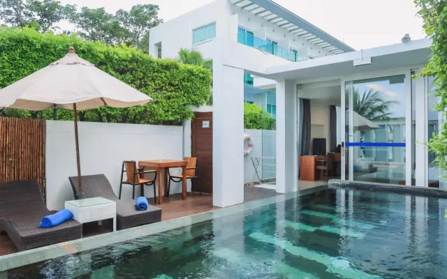 KC Beach Club & Pool Villas