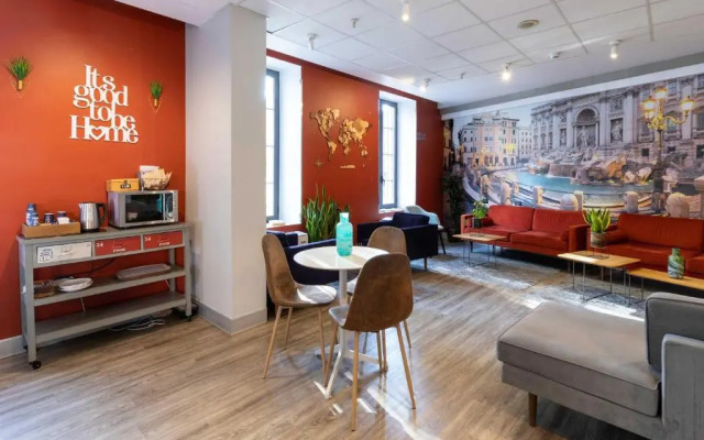 Отель B&B Hotel Roma Tuscolana San Giovanni