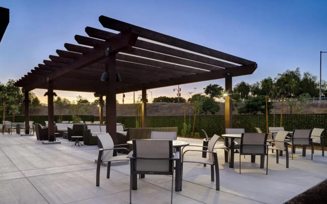 Holiday Inn Express & Suites Chino Hills by IHG