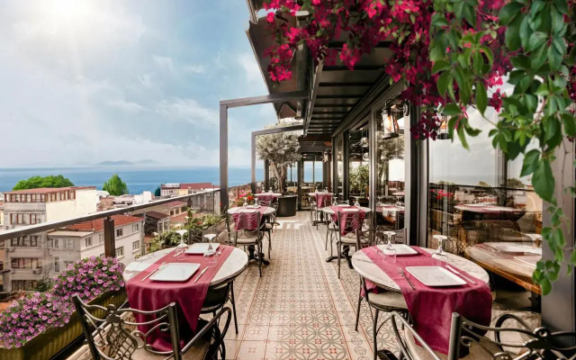 Skalion Hotel