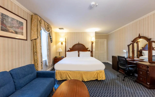 Hotel Stanford