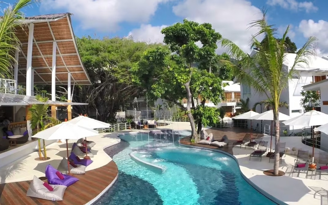 White Sand Samui Resort