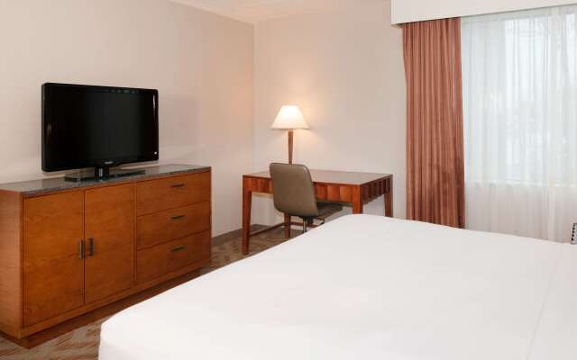 DoubleTree Suites by Hilton Hotel Philadelphia West