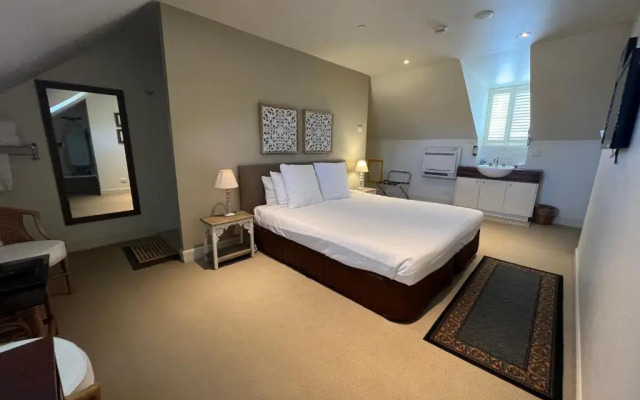 Fitzroy Inn Historic Retreat