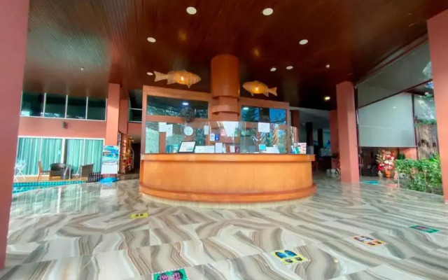 Phi Phi Cliff Beach Resort
