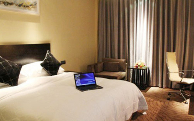 Metropark Longhua Hotel