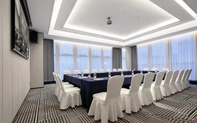 Отель Grand Madison Hangzhou  Yuedonghu Hotel